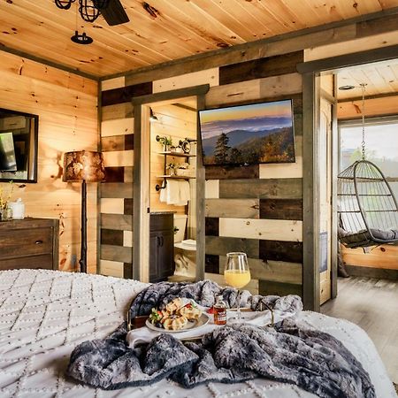 Mountainscape - Brand New Cabin W Views - Hottub - Firetable - Ps5 - Pooltable - 3 Pools Гатлинбург Экстерьер фото