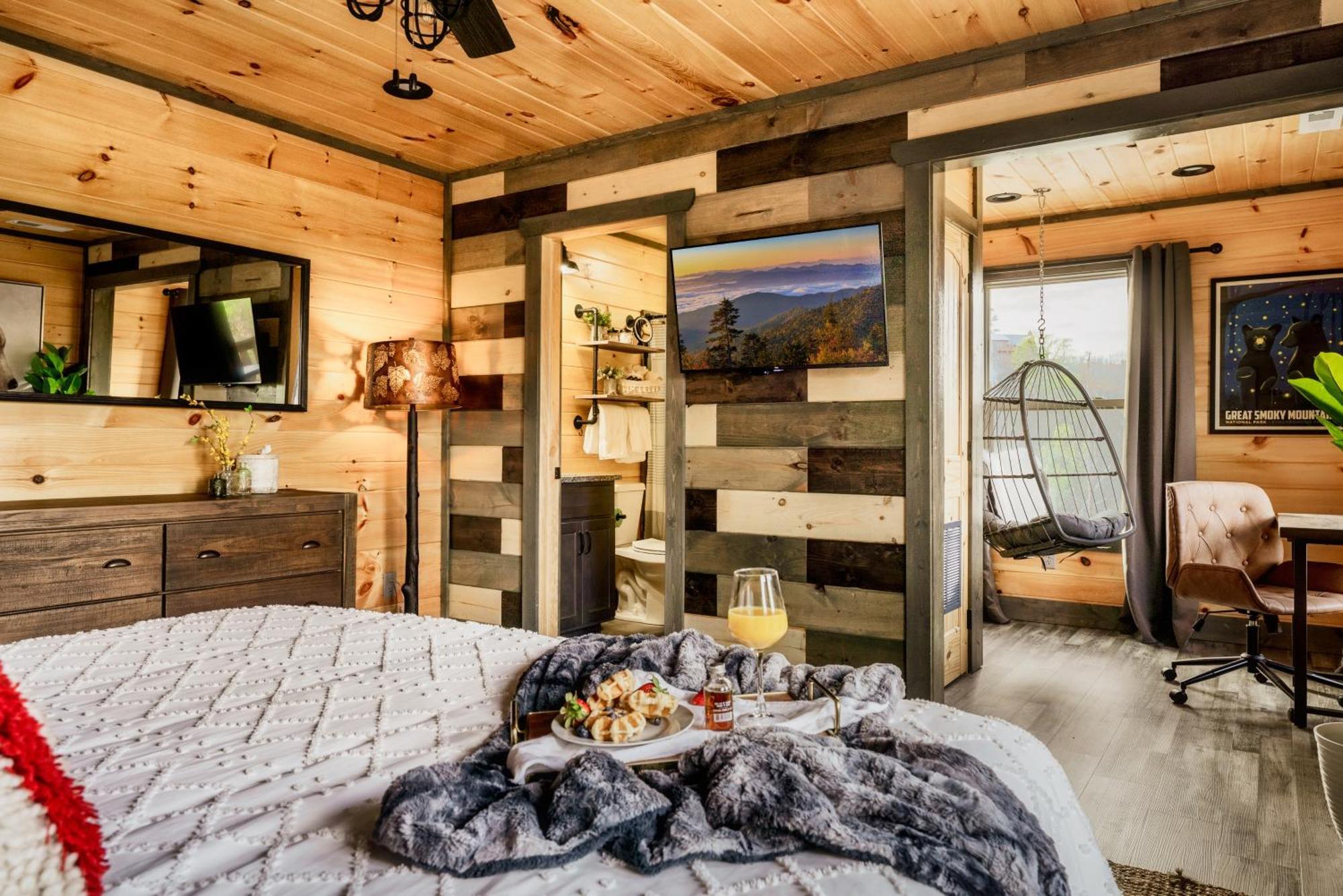 Mountainscape - Brand New Cabin W Views - Hottub - Firetable - Ps5 - Pooltable - 3 Pools Гатлинбург Экстерьер фото