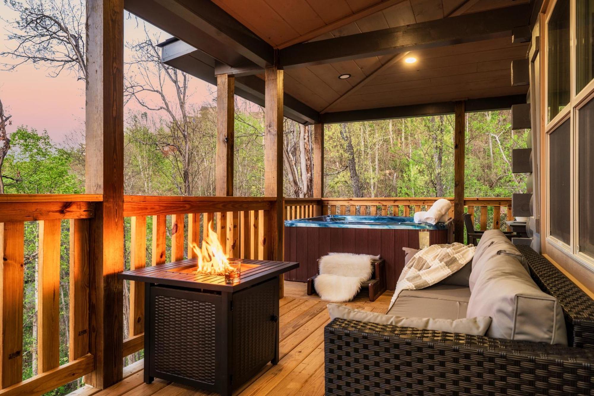Mountainscape - Brand New Cabin W Views - Hottub - Firetable - Ps5 - Pooltable - 3 Pools Гатлинбург Экстерьер фото
