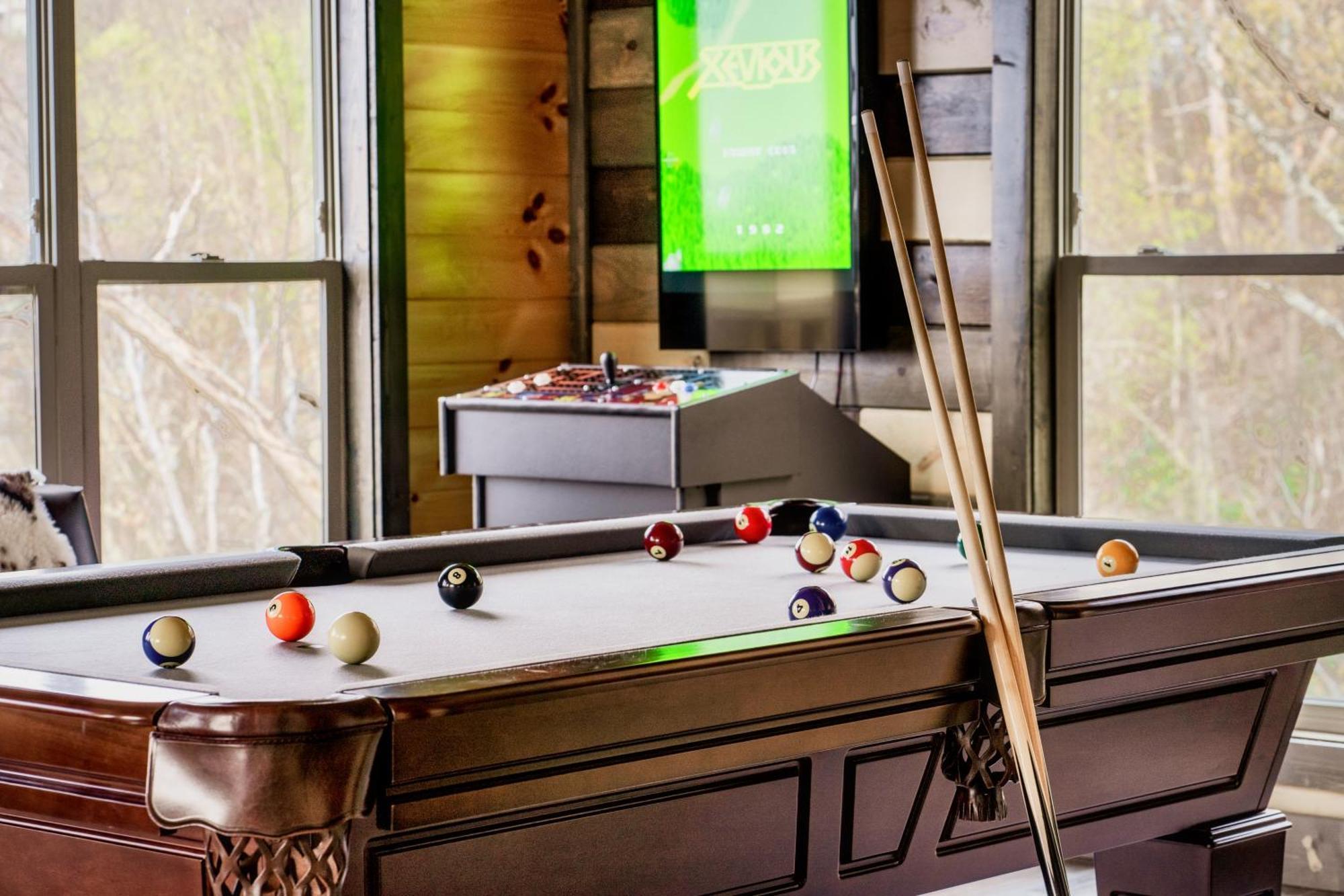 Mountainscape - Brand New Cabin W Views - Hottub - Firetable - Ps5 - Pooltable - 3 Pools Гатлинбург Экстерьер фото